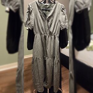 Tea n Rose Gray Midi Dress